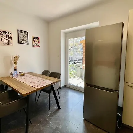 Apartment Stylische Naehe Stadthalle Mit Balkon *