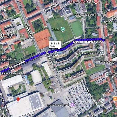 Stylische Naehe Stadthalle Mit Balkon