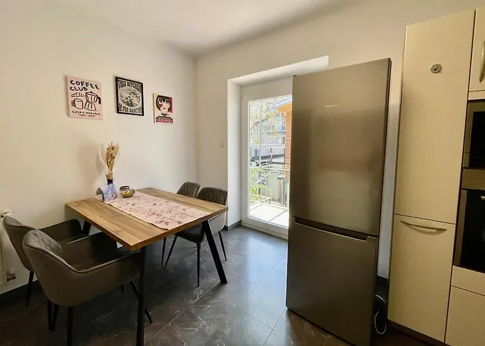 Apartment Stylische Naehe Stadthalle Mit Balkon *